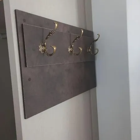 1 1 Bedroom 45 Seconds From The 1 Lägenhet *